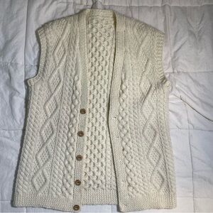 Elegant Women's Cream Knit Vest